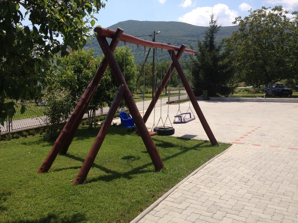 Ante Hodak Apartment *