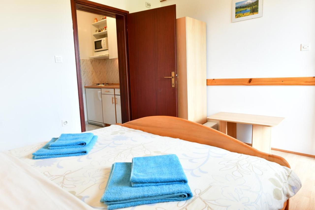 Apartment Ante Hodak *